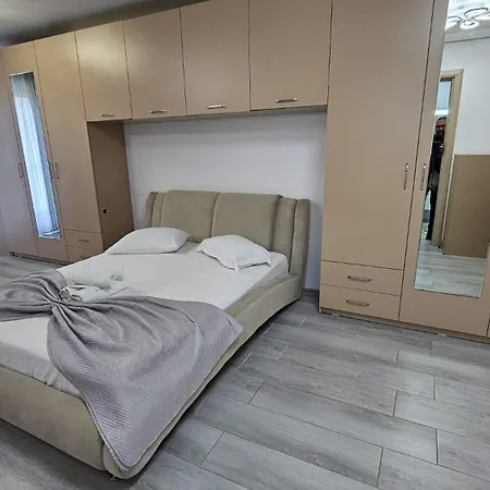 Apartment Alezzi Nord10 Holiday Deluxe Studio & Pool - 100m De Plaja *